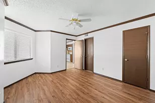 2314 Bamboo Dr, Arlington, TX 76006 - Photo 4