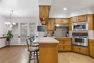 2108 Oakmeadow Pl, Bedford, TX 76021 - Photo 10