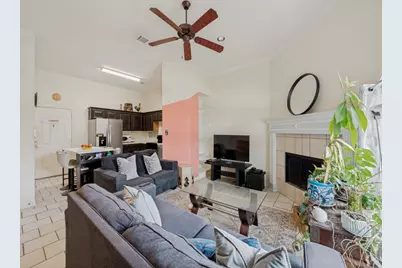 414 Central Park Drive #C, Arlington, TX 76014 - Photo 4