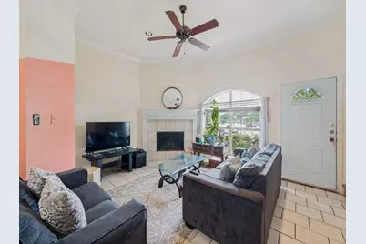 414 Central Park Drive #C, Arlington, TX 76014 - Photo 2