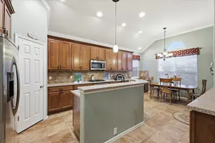 1811 Clear Summit Ln, Mansfield, TX 76063 - Photo 12