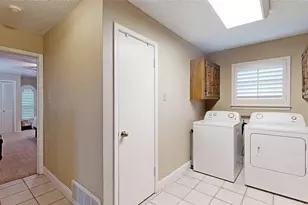 1402 Canadian Cir, Grand Prairie, TX 75050 - Photo 28