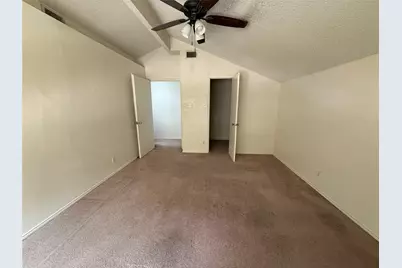6011 Parkmeadow Drive, Arlington, TX 76018 - Photo 12