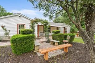 6000 Forest Hill Dr, Forest Hill, TX 76119 - Photo 4