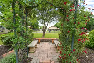 6000 Forest Hill Dr, Forest Hill, TX 76119 - Photo 6