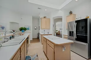 10009 White Ln, Irving, TX 75063 - Photo 6