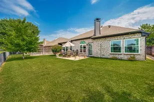 10009 White Ln, Irving, TX 75063 - Photo 24