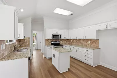 2801 Buena Vista Court, Carrollton, TX 75007 - Photo 14