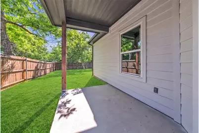 305 Pemberton Street, White Settlement, TX 76108 - Photo 16