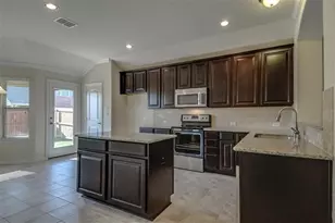 1001 Pigeon Hawk Drive, Little Elm, TX 75068 - Photo 8