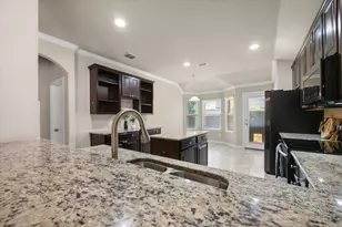 1001 Pigeon Hawk Drive, Little Elm, TX 75068 - Photo 8