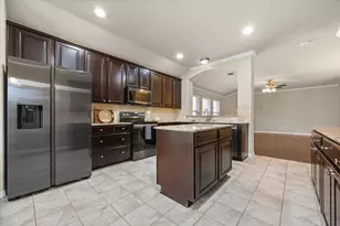 1001 Pigeon Hawk Drive, Little Elm, TX 75068 - Photo 4
