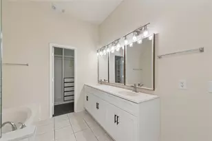 207 Meredith Ct, Irving, TX 75063 - Photo 16
