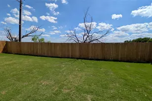 14800 Broadview Dr, Balch Springs, TX 75180 - Photo 32