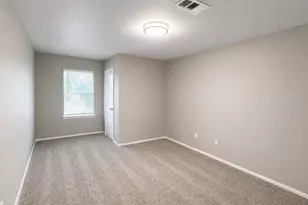 921 W Rochelle Rd, Irving, TX 75062 - Photo 14