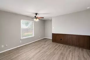 921 W Rochelle Rd, Irving, TX 75062 - Photo 8