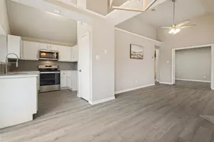 945 Ramblewood Dr, Lewisville, TX 75067 - Photo 10