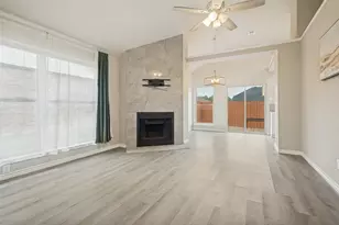 945 Ramblewood Dr, Lewisville, TX 75067 - Photo 6