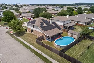 1333 Lauren Dr, Burleson, TX 76028 - Photo 34