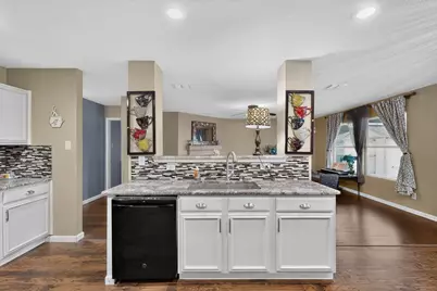 1333 Lauren Drive, Burleson, TX 76028 - Photo 12