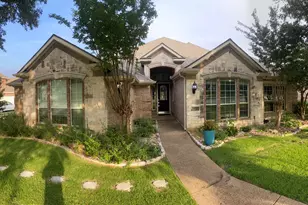 10302 Broadmoor Ln, Rowlett, TX 75089 - Photo 2