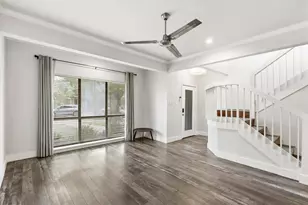 543 Josephine St, Dallas, TX 75246 - Photo 2