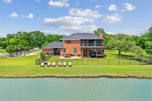 10 Ski Haven Dr, Justin, TX 76247 - Photo 2