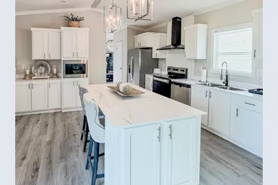 213 Meadow Pond Court, Runaway Bay, TX 76426 - Photo 6