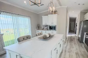 213 Meadow Pond Ct, Runaway Bay, TX 76426 - Photo 12