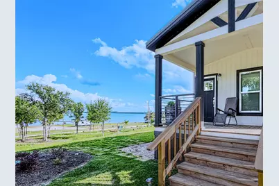 213 Meadow Pond Court, Runaway Bay, TX 76426 - Photo 20