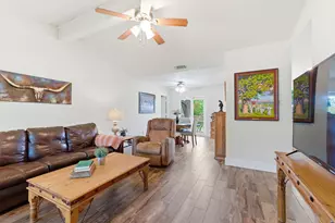 1706 W Doyle St, Granbury, TX 76048 - Photo 4