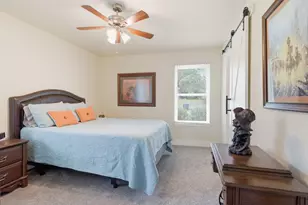 1706 W Doyle St, Granbury, TX 76048 - Photo 14