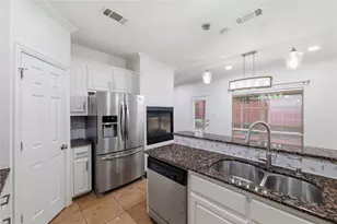 4263 Towne Lake Ct, Irving, TX 75061 - Photo 8