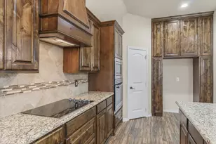 2001 Chapel Creek Dr, Kaufman, TX 75142 - Photo 18