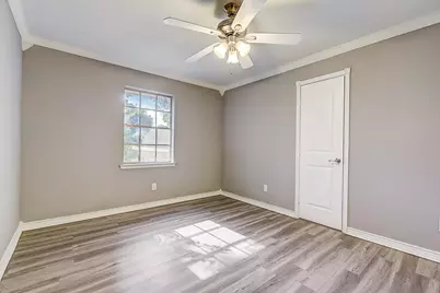 901 Lancaster Park Drive, Lancaster, TX 75146 - Photo 20