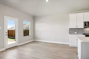 2215 Zephyr Dr, Princeton, TX 75407 - Photo 6