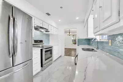 7027 Hunnicut Road, Dallas, TX 75227 - Photo 16