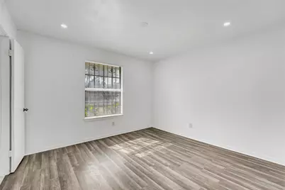 7027 Hunnicut Road, Dallas, TX 75227 - Photo 22