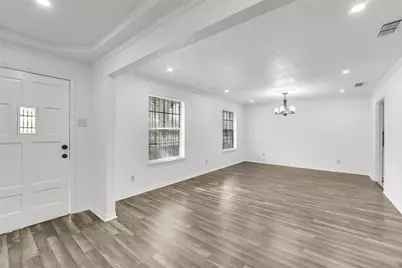 7027 Hunnicut Road, Dallas, TX 75227 - Photo 10