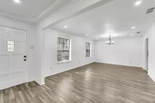 7027 Hunnicut Rd, Dallas, TX 75227 - Photo 10