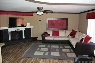 5425 Slay Dr, The Colony, TX 75056 - Photo 6