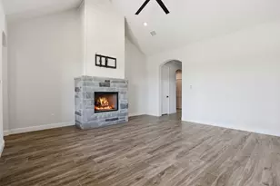 117 Eagle Ct, Glen Rose, TX 76077 - Photo 12