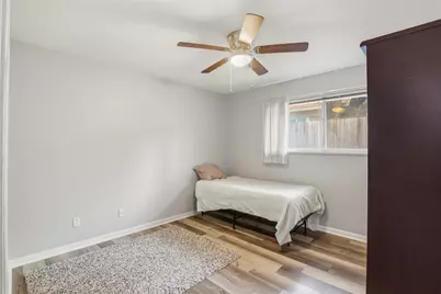 6425 Brentwood Drive, Fort Worth, TX 76112 - Photo 14