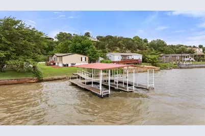 5821 Parkside Court, Granbury, TX 76048 - Photo 4