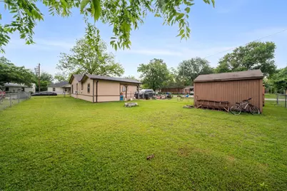 909 S Carlton Street, Ennis, TX 75119 - Photo 24