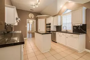 804 Cresthaven Dr, McKinney, TX 75071 - Photo 6