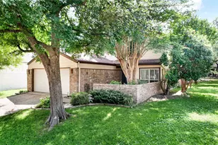 6703 Beth Ct, Garland, TX 75044 - Photo 4
