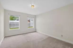 626 E Eubank St, Mabank, TX 75147 - Photo 16