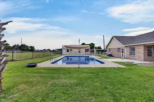 626 E Eubank St, Mabank, TX 75147 - Photo 24