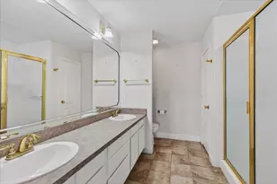 626 E Eubank St, Mabank, TX 75147 - Photo 14